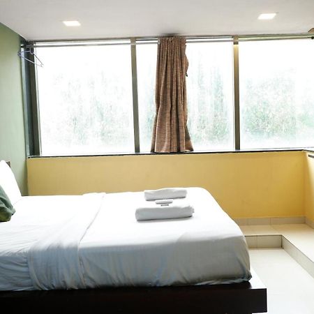 Hotel Artusinn Midc Andheri East Мумбаї Екстер'єр фото