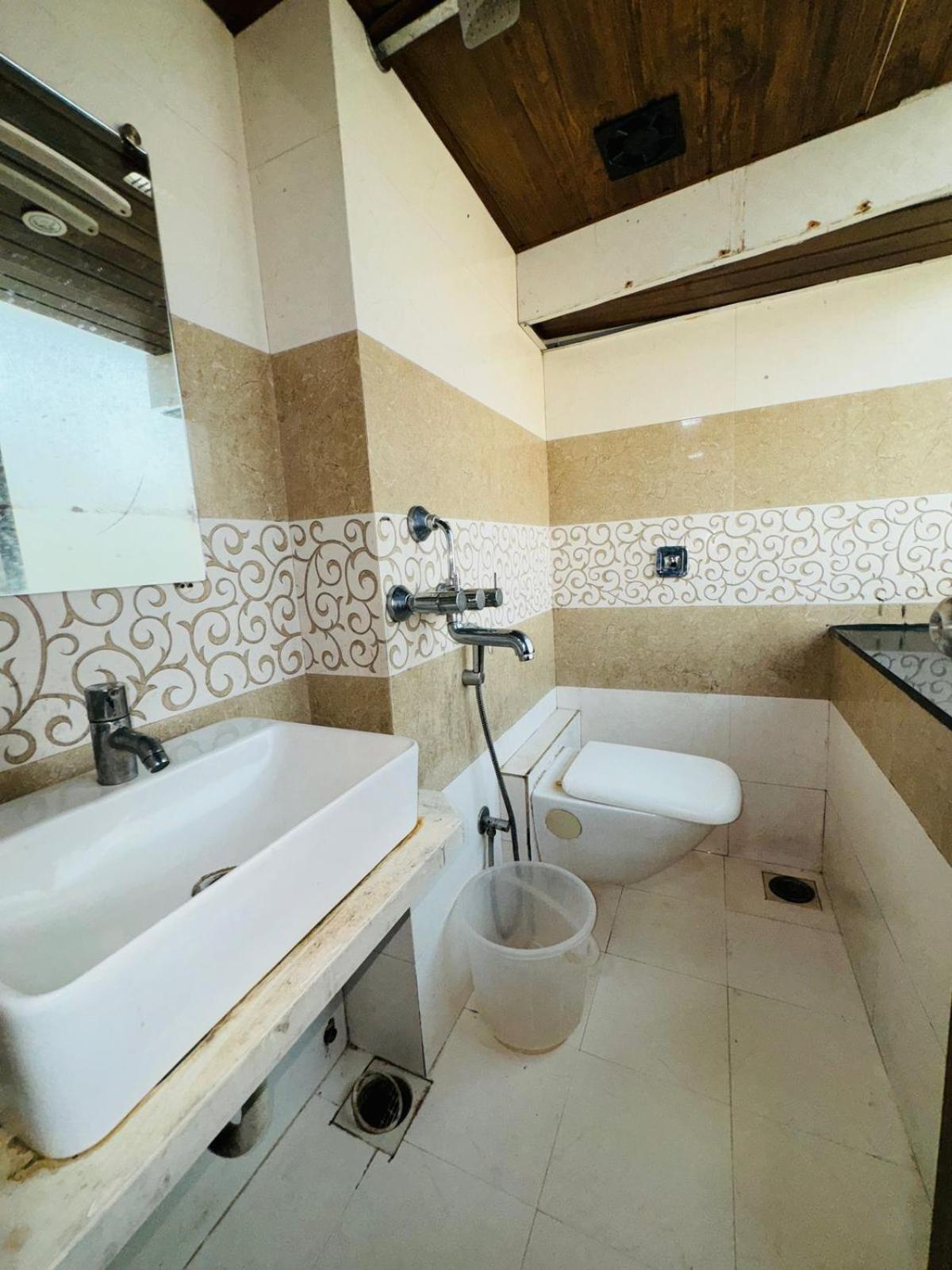 Hotel Artusinn Midc Andheri East Мумбаї Екстер'єр фото